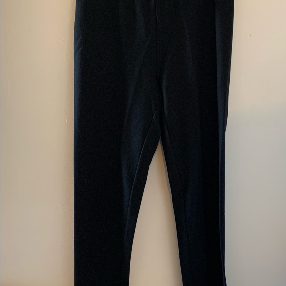 Make an offer! NWT! Vince Elegant Black Trousers leggings size medium